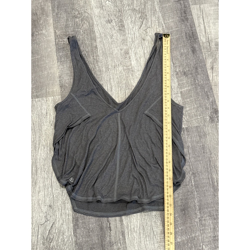 Lululemon Gray Tank Top V Neck Sleeveless Athletic Activewear Women's - Picture 3 of 5